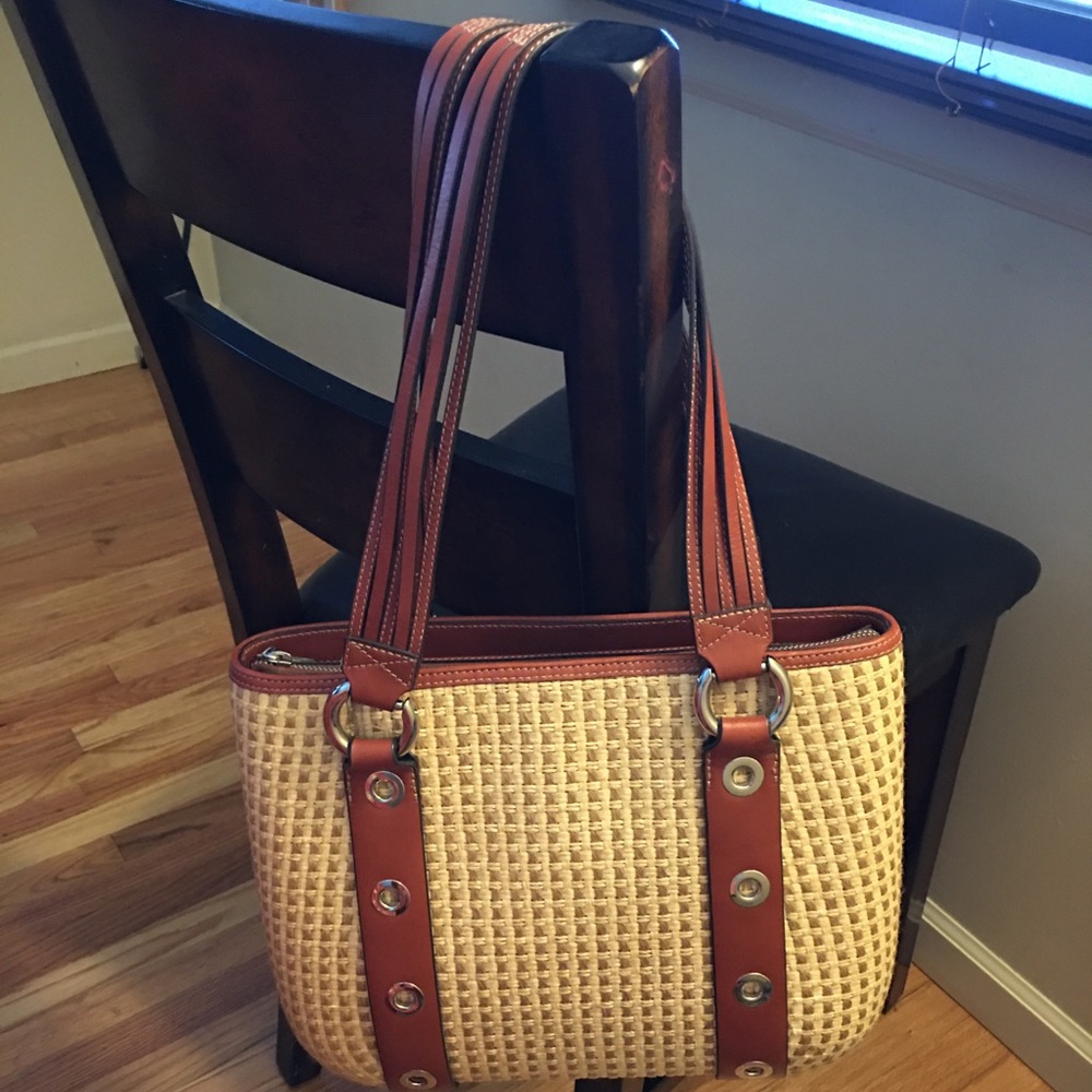 New Maxx New York Woven straw and brown tote shoulder bag
